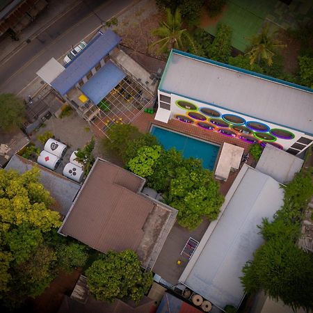 White Rabbit Hostel Siem Reap Eksteriør bilde