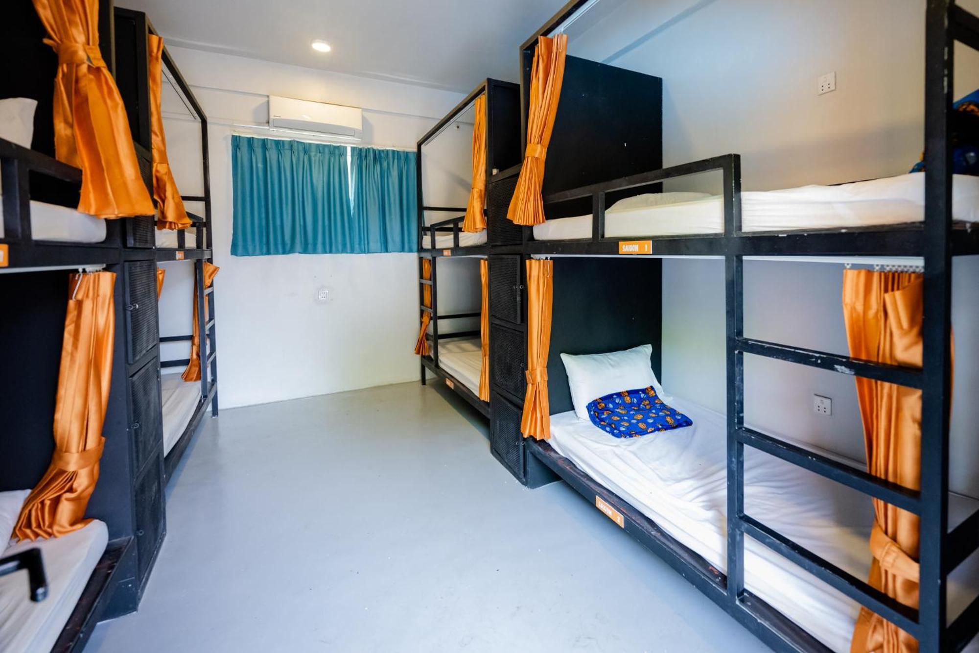 White Rabbit Hostel Siem Reap Eksteriør bilde