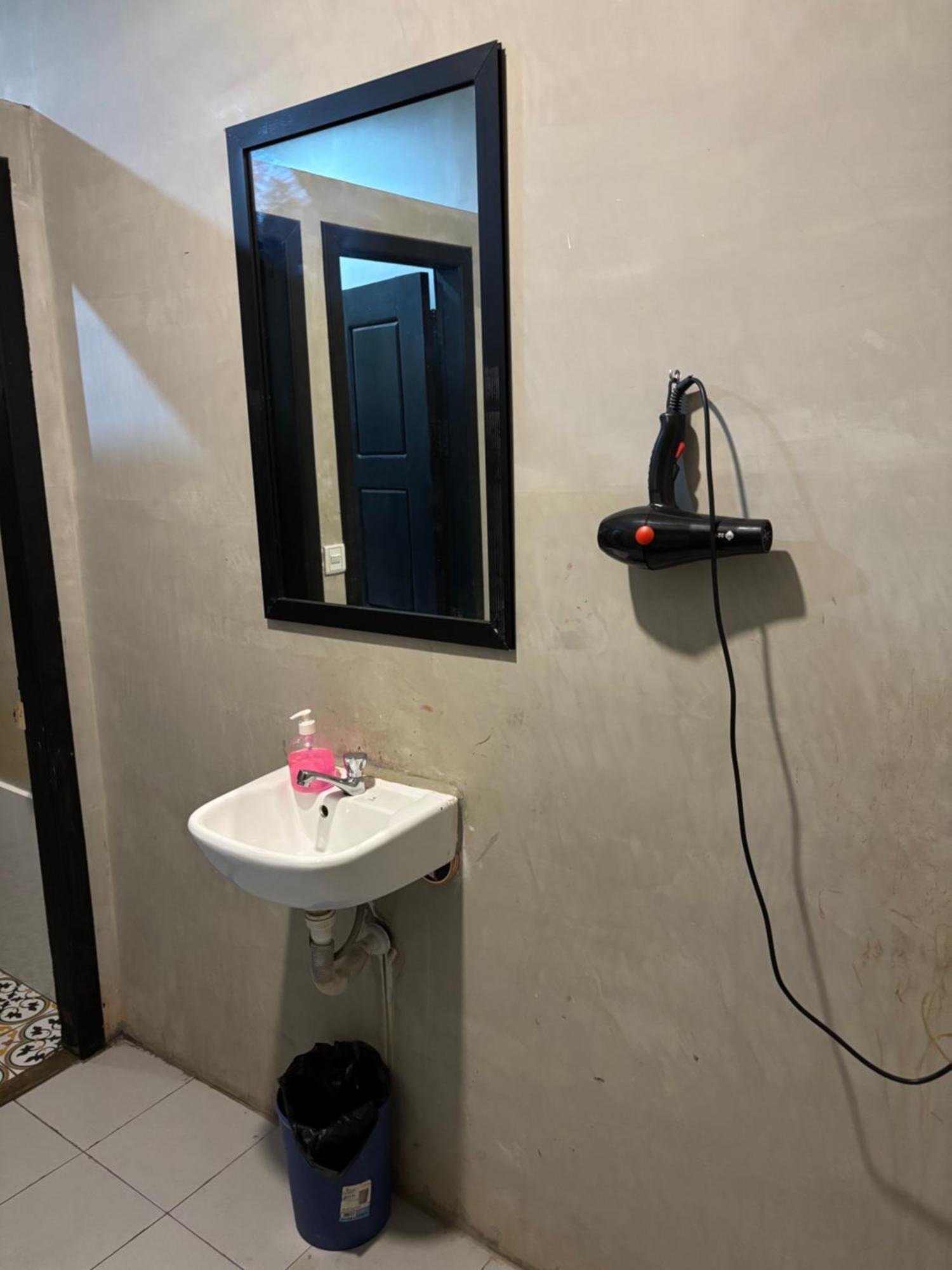 White Rabbit Hostel Siem Reap Eksteriør bilde